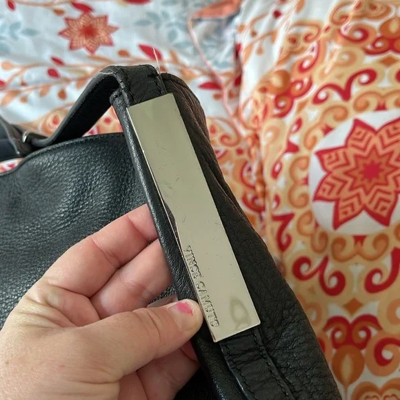 Vince camuto brody leather black handbag purse - Picture 5 of 10